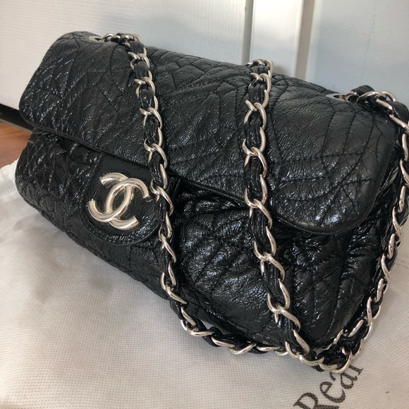 VERY RARE Chanel Mini rectangle Graphic Edge Flap - Picture 3 of 6